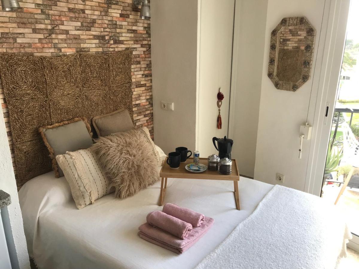 Estudio En Denia Con Piscina Y Wifi Privada, A 100 M Del Mar المظهر الخارجي الصورة