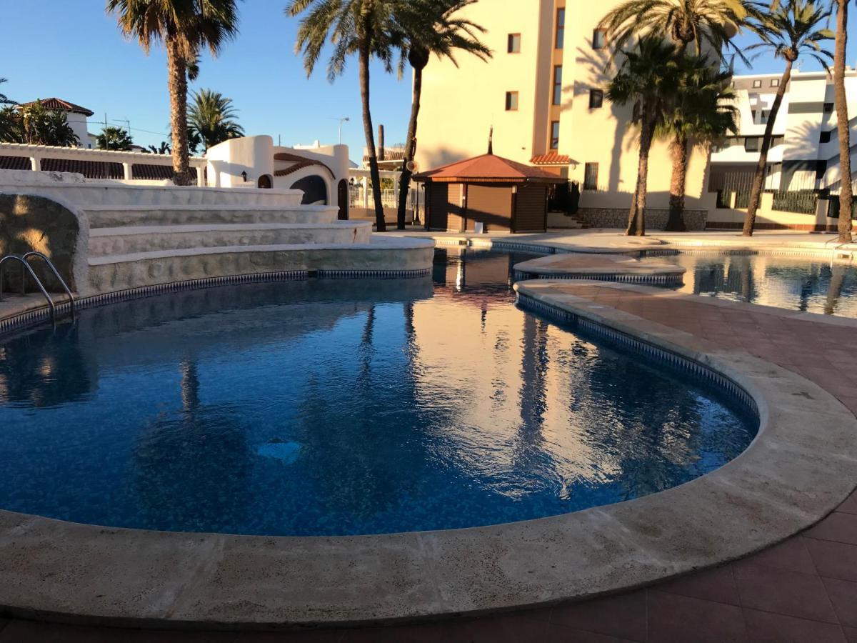 Estudio En Denia Con Piscina Y Wifi Privada, A 100 M Del Mar المظهر الخارجي الصورة